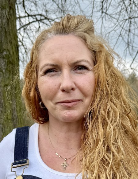 Portraitfoto von Nicole Jones, Vertriebsinnendienst bei der SSC Sägenstahlcenter GmbH